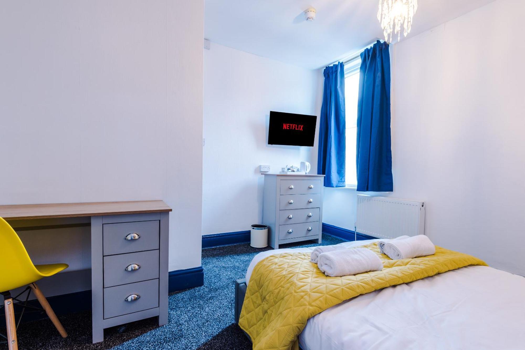 Pebbles Guest House 블랙풀 외부 사진